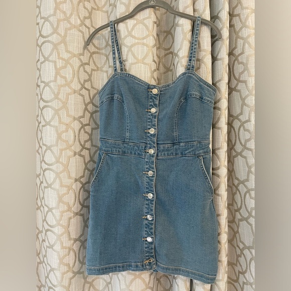 Lightly worn great condition Guess Denim Dress 4 - Picture 5 of 9